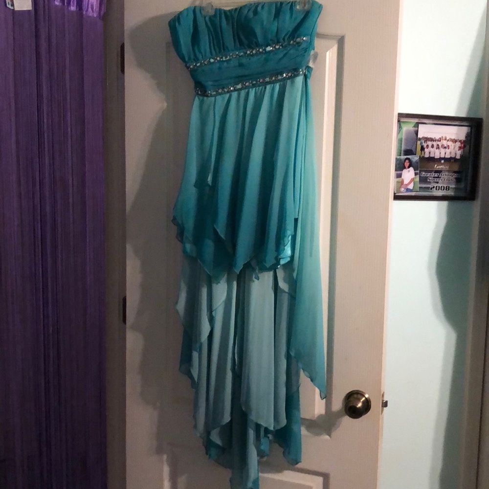 Blue High-Low strapless prom dress